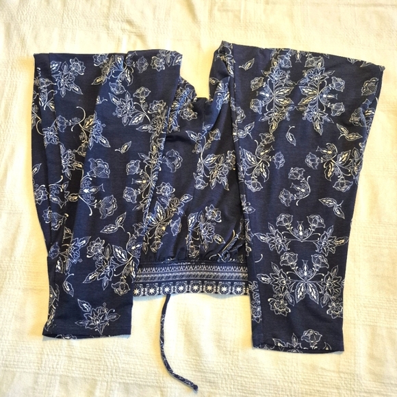 Robin Piccone women's medium casual pull on pants style #151147 blue & white - Picture 3 of 7